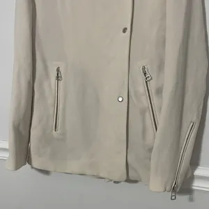 Aritzia x Wilfred • mayet crepe jacket sz XS thumbnail 7