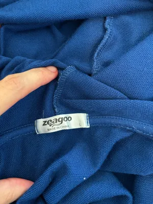 Amazon Zip-Up Hoodie thumbnail 3