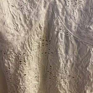 So Womens Juniors White Textured Lace Print Cami Camisole Tank Top XS Bust 28” thumbnail 2