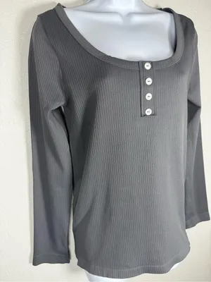 OQQ Long Sleeve Ribbed Henley Top - Gray Size Medium thumbnail 3