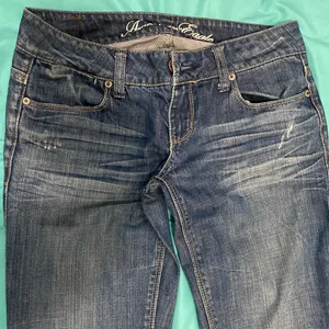 American Eagle Straight Leg Jeans thumbnail 3