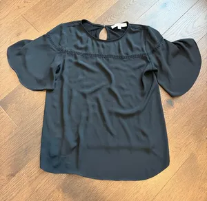 Loft Women's Short-Sleeve Blouse with Keyhole Back Size Small - C37-050 thumbnail 1