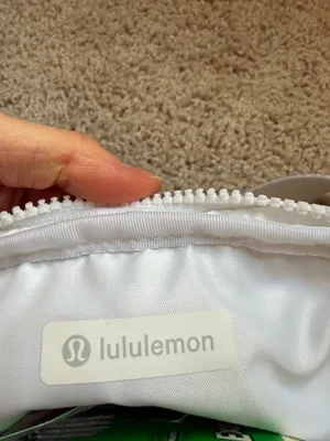 White Belt Bag Lululemon Everywhere 1L thumbnail 5