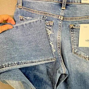 Vervet Melissa mid rise jeans raw hem size 25 straight leg Mixology thumbnail 3