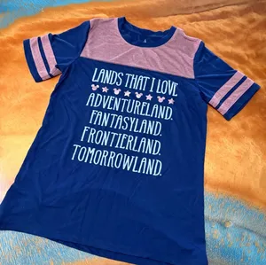 Disney Parks Navy Pink 'Lands That I Love' Short Sleeve Graphic Tee medium thumbnail 1