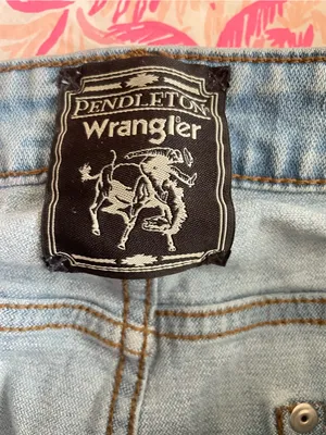 Wrangler X Pendelton Women's Trumpet Flare Jean in Light Wash Denim Size 32 Rare thumbnail 5
