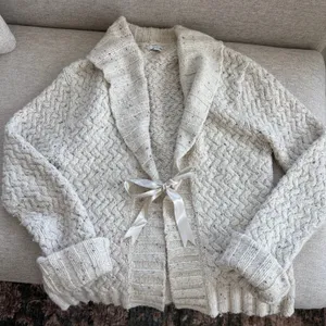 Apt 9 Cardigan Sweater M Cream Cable Knit Ribbon Tie Front Coquette Cozy Cottage thumbnail 1