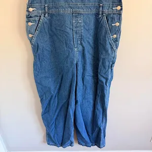 Vintage Medium Wash Looney Tunes Overalls thumbnail 4