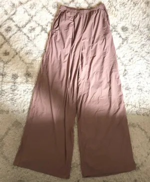 Alo Yoga Breezy Wide Leg Pant (Long) Smoky Quartz S thumbnail 1