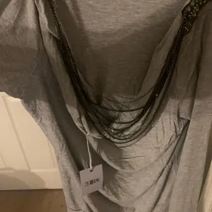 NWT threeeightytwo.com grey cowl neck/round neckline jeweled shirt size medium‎ thumbnail 2