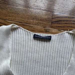 Brandy Melville Top thumbnail 3