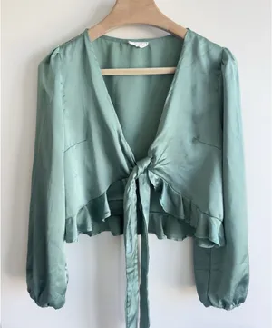 Sage The Label Satin Tie Front Crop Blouse Sage Green Long Sleeve Size L thumbnail 1