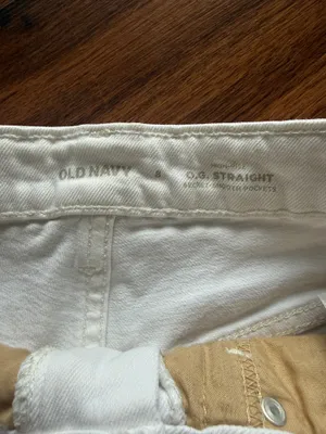 Old Navy White Denim Shorts thumbnail 4