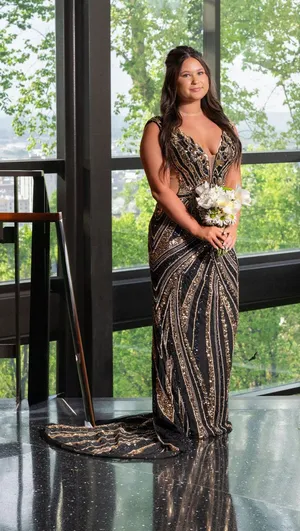 Ashley Lauren Prom Dress thumbnail 1