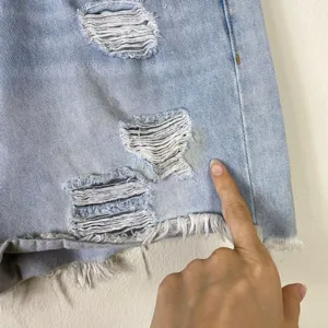 Forever 21 Light Wash Distressed Denim Raw Hem High Rise Jean Shorts Size 31 thumbnail 3