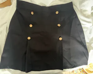 Classic Black Button thumbnail 1