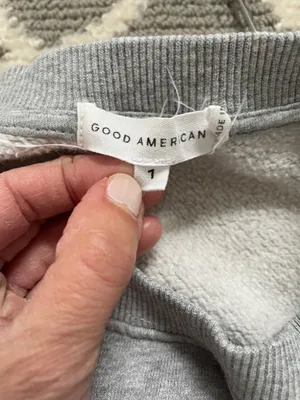 Good American Oversized Zodiac Cancer Boyfriend Sweatshirt Size 1! thumbnail 2