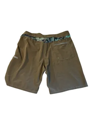 Huk Performance Fishing Board Shorts Mens XL Gray Subphantis Camo thumbnail 2