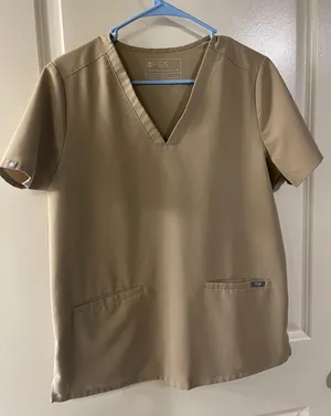 FIGS Scrub Top thumbnail 1