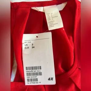 NWT H&M Womens Size 2 Red Long Sleeve Shift Mini Dress Round Neck office holiday thumbnail 6
