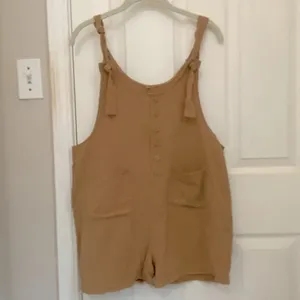 WRCNote Women’s Casual Short Overalls in Medium Brown thumbnail 2