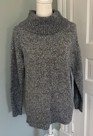 Old‎ Navy Gray Slouchy Turtleneck Sweater Size medium thumbnail 1