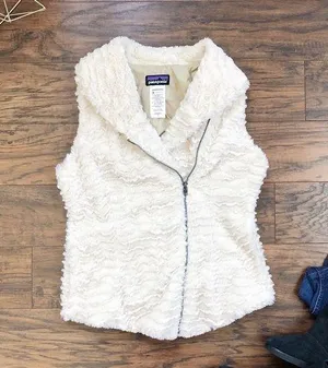 Patagonia • Pelage Fleece Vest cream faux fur zip front asymmetrical shawl thumbnail 1