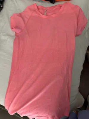 Lululemon Swiftly Tech Short Sleeve thumbnail 1