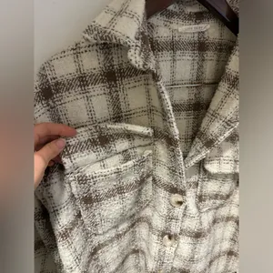 12th Tribe Beige Plaid Textured Jacket thumbnail 4