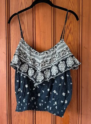 American Eagle Outfitters Black and White Patterned Tank Top Size Medium thumbnail 1