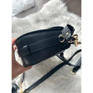 Michael Kors Cary Leather Saddle Crossbody bag Magnetic flap closure bag black h thumbnail 7