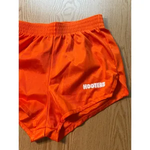 86 New women’s Hooters girl Vintage uniform Cheeky shorts🤩 Small Waist 10.5-13” thumbnail 2