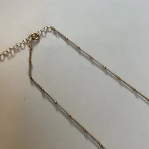 Gold Three Circle Necklace thumbnail 3