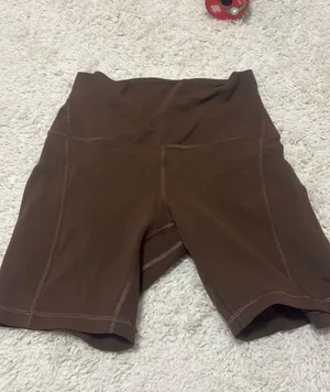 Lululemon shorts 6” thumbnail 1