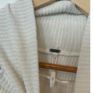 Free People‎ White Mutli Color Sleeve Turtle Neck Size XS thumbnail 5