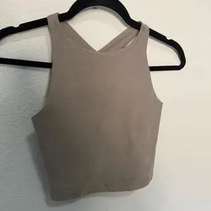 Beyond Yoga Spacedye Refocus Cropped Tank with Shelf Bra Birch Heather Beige XS thumbnail 4