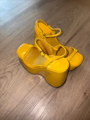 Jeffrey Campbell Bright Yellow Platform Wedge Sandals size 6.5 thumbnail 8