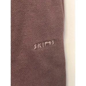 SKIMS Espresso Boyfriend Fleece Baggy Wide Leg Sweatpants Size Small NWT thumbnail 8