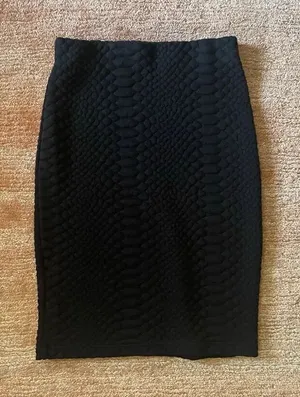 “My Tribe”black textured pencil skirt size M stretch snakeskin pattern thumbnail 1
