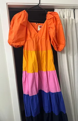 Dress thumbnail 1