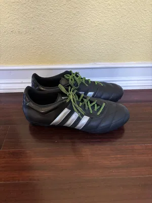 Adidas soccer shoes thumbnail 2