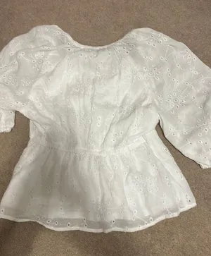 Sofia Vergara White Spring Top thumbnail 1