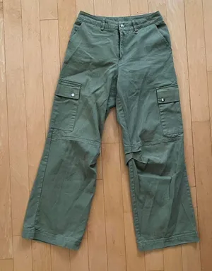 Princess Polly fallout midi cargos in olive green thumbnail 3