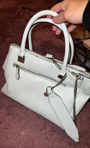 Guess Purse thumbnail 2