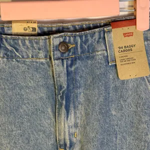 NWT Levi's 94 Baggy Cargo‎ Jeans 27x30 Mid Rise Loose Straight thumbnail 7