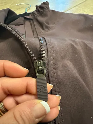 Lululemon Jacket Full-Zip  thumbnail 4