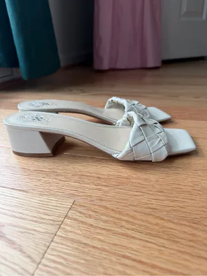 Vince Camuto Ivory Woven Square Toe Block Heel Sandals Size 10 thumbnail 4
