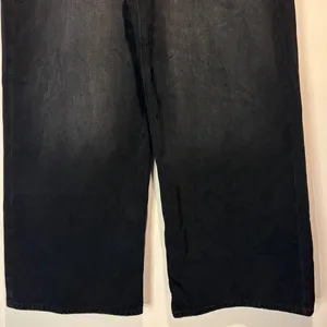American Eagle Super High Rise Ultra Wide Leg Black Whiskering Fading Size 12R thumbnail 7
