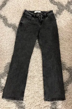 Hollister Dark Wash Low Rise Relaxed Straight Jeans thumbnail 1