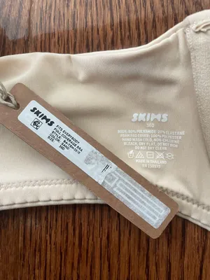SKIMS Fits Everybody Bra thumbnail 3